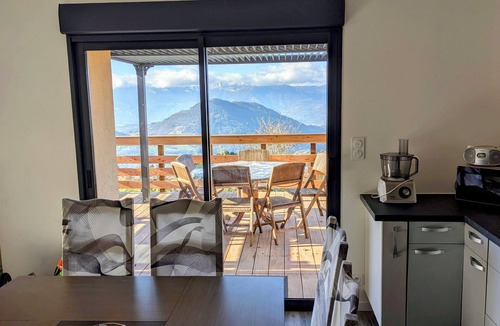 Saint-Martin-d'Uriage House | 2-bedroom house with terrace and panoramic view