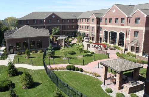 Indianapolis Condo | 2 Bedroom | Free Breakfast, Pool Access