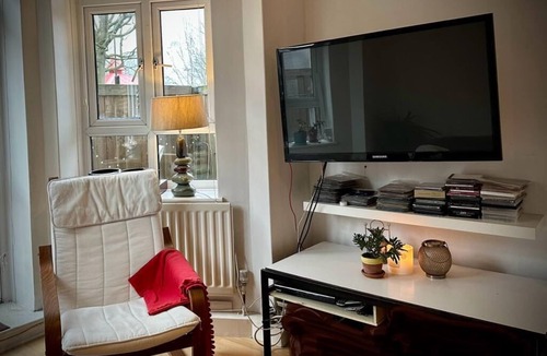 King's Park Apartment | 2 Bedroom Garden Flat.