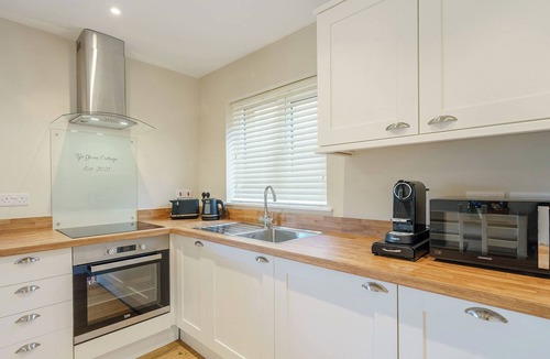 Llantilio Pertholey Cottage | 2 bedroom accommodation in Llantilio Pertholey