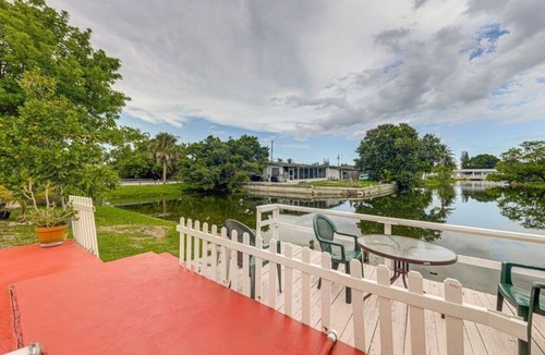 Miramar House | 2 Bedroom Gem Close to Beach