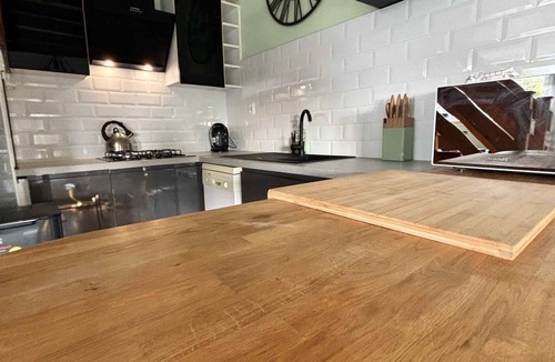 Henansal Cottage | 2 bedroom gite with heated covered pool