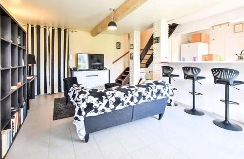 Le Mesnil-Esnard House | 2 bedroom gorgeous home in Le Mesnil-Esnard