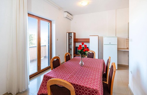 Nevidane Apartment | 2 bedroom gorgeous apartment in Nevidane