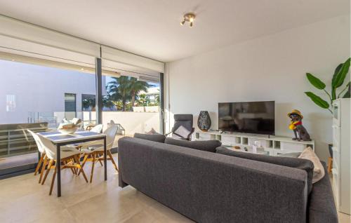 Mar de Cristal Apartment | 2 Bedroom Gorgeous Apartment In Mar De Cristal