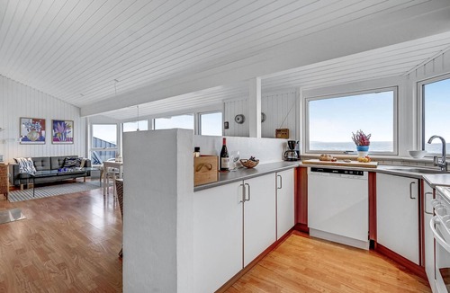 Handrup Strand House | 2 bedroom gorgeous home in Ebeltoft