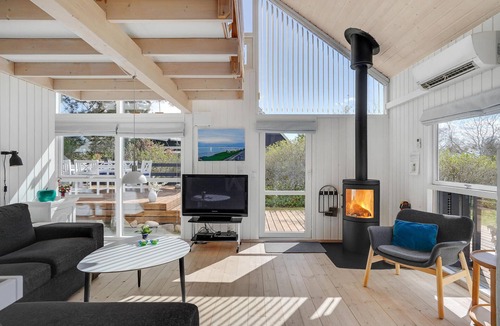Lyngsbæk Strand House | 2 bedroom gorgeous home in Ebeltoft