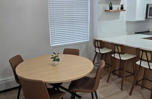 Blossvale Apartment | 2 Bedroom Home in Sylvan Beach