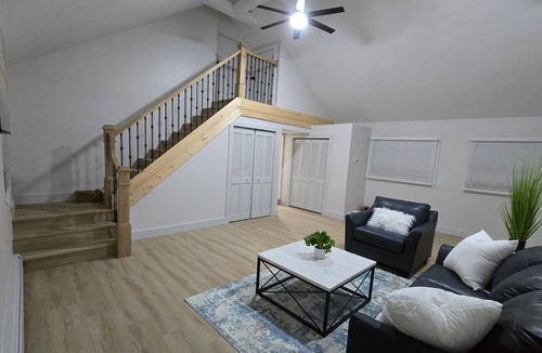 Blossvale Apartment | 2 Bedroom Home in Sylvan Beach