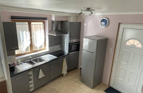 Greoux-les-Bains House | 2-bedroom house - Close to the spa - At the foot of the Château.