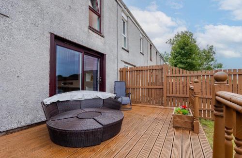 Rosyth House | 2 Bedroom House-Free Parking