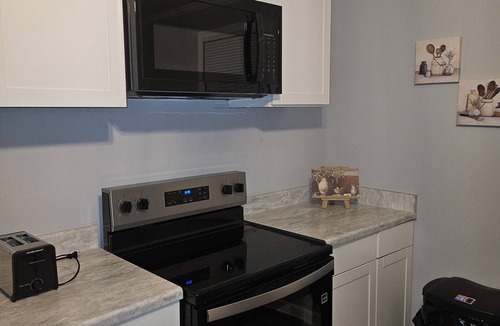 Augusta House | 2-bedroom house in delightful Augusta with cool AC and charm
