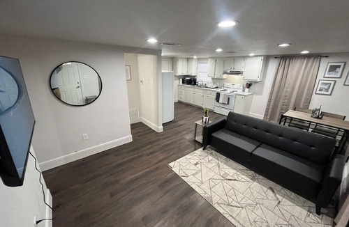 Stanton House | 2-bedroom house in lovely Stanton with WiFi, AC. and Heating. Beautiful Sunset!