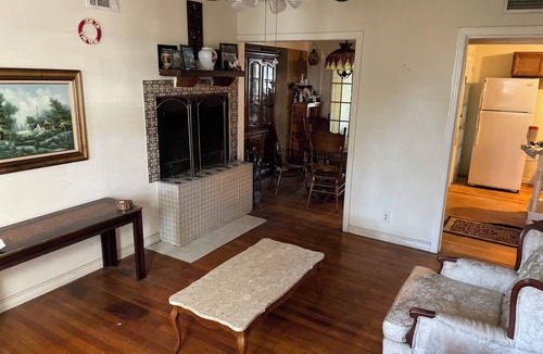 Shearer Hills - Ridgeview House | 2-bedroom house in beautiful San Antonio with AC and old-world charm