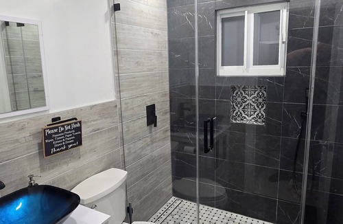 Seybold House | 2-bedroom house Just renovated in Miami