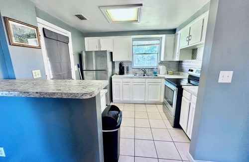 Lakeshore South House | 2 Bedroom House-Screened Patio