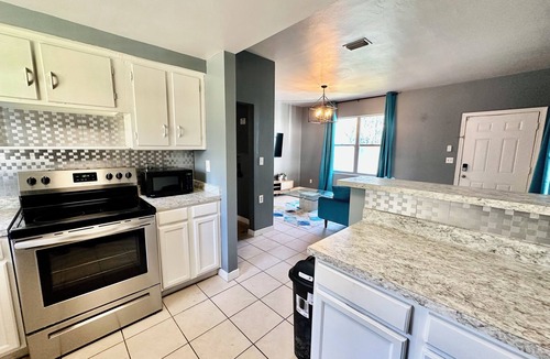 Lakeshore South House | 2 Bedroom House-Screened Patio