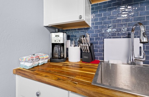Amarillo House | 2 Bedroom House With Full Size Beds