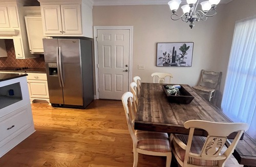 Decatur House | 2 Bedroom in Decatur, MS. On Golf Course, ECCC, & Zack Garvin Steakhouse-
