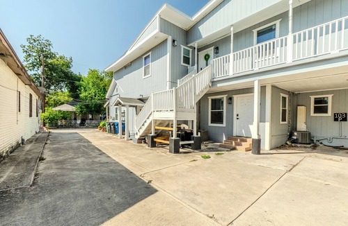 Alta Vista Apartment | 2-Bedroom in the Heart of SA