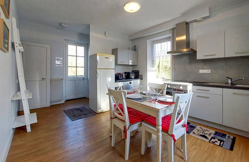 Nanteuil-en-Vallee House | 2 bedroom lake front home in Nanteuil-en-Vallée