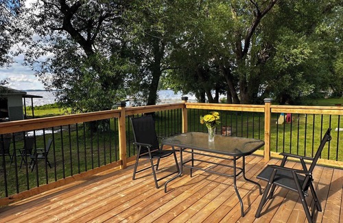 Harwood Cabin | 2-bedroom Lake Front Cottage in Harwood, ON #3