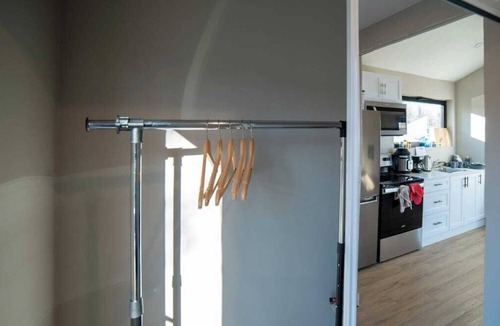 Harwood Cabin | 2-bedroom Lake Front Cottage in Harwood, ON #4