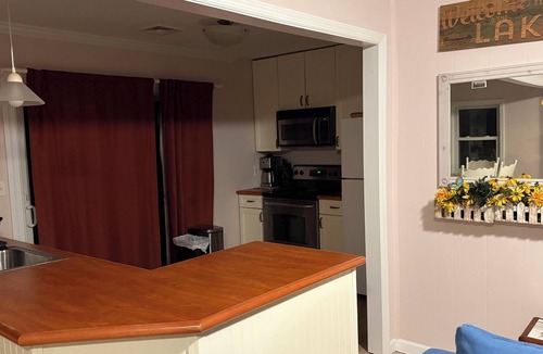 Ridge House | 2 bedroom lake front home ready for the Ryder Cup!