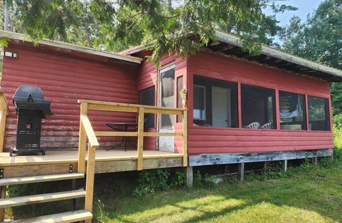 Sioux Narrows Nestor Falls Cabin | 2 bedroom lakefront cabin on Crow Lake #6 Bull Moose Lodgen