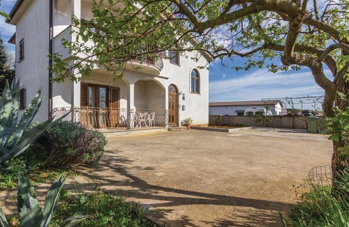 Vrvari Apartment | 2 bedroom lovely apartment in Porec