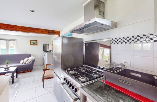 Bourville House | 2 bedroom lovely home in Bourville