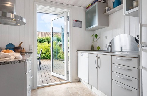 Beder Malling House | 2 bedroom lovely home in Malling