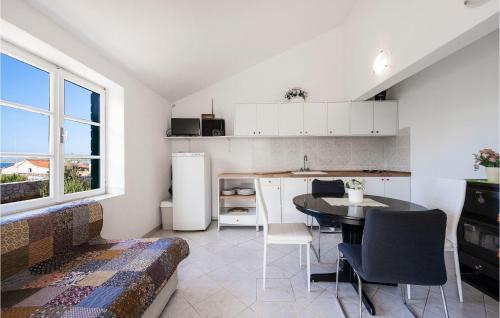 Kornati House | 2 Bedroom Lovely Home In Kornati