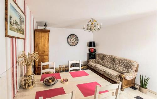 Peronne House | 2 Bedroom Lovely Home In Péronne