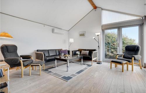 Frolunde House | 2 Bedroom Lovely Home In Slagelse