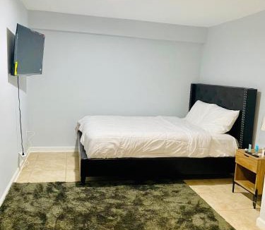 Laurel Apartment | 2 Bedroom Lower level Unit 1 & Half Bath Laurel MD #1