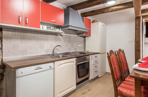 Jurdani House | 2 bedroom luxurious home in Jurdani