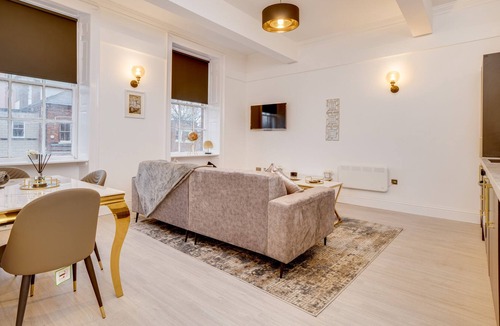 Wakefield Apartment | 2 Bedroom Luxury Apartment