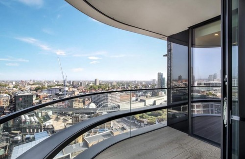 Harringay Apartment | 2 Bedroom Luxury Apartment