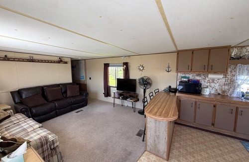 Henderson House | 2-bedroom mobile home in Henderson