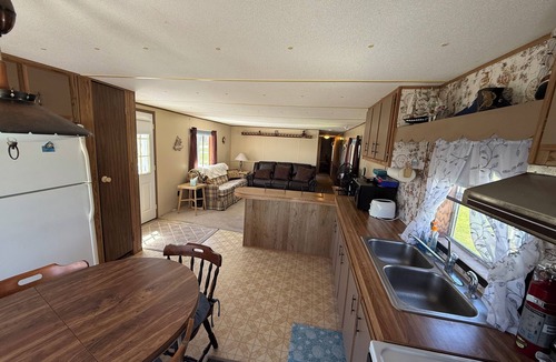 Henderson House | 2-bedroom mobile home in Henderson