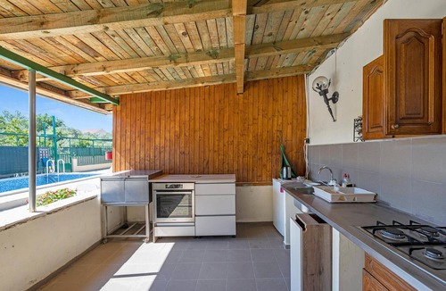 Skradin Apartment | 2 bedroom nice apartment in Dubravice