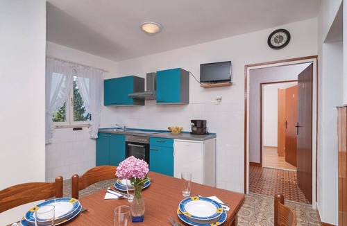 Supetar Apartment | 2 bedroom nice apartment in Supetar