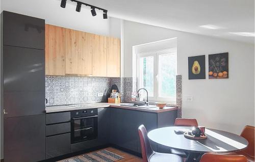 Supetarska Draga Apartment | 2 Bedroom Nice Apartment In Rab