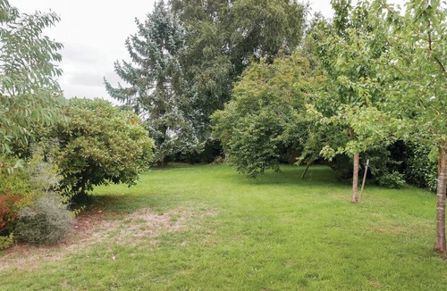 Berville-sur-Mer House | 2 bedroom nice home in Berville-sur-Mer