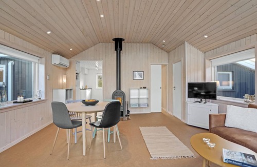 Sjaelborg House | 2 bedroom nice home in Esbjerg V