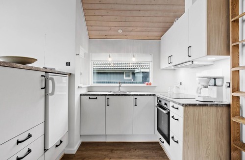Bjert House | 2 bedroom nice home in Bjert