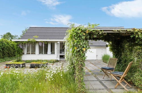 Lyngsbæk Strand House | 2 bedroom nice home in Ebeltoft