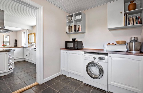 Sonder Bork House | 2 bedroom nice home in Hemmet