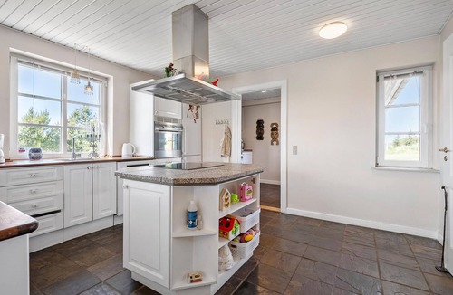 Sonder Bork House | 2 bedroom nice home in Hemmet